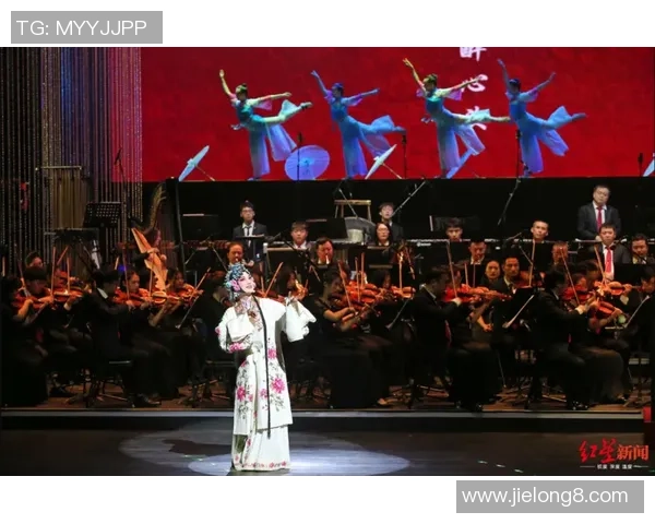 足球场上的国歌旋律激荡人心展现民族精神与团结力量